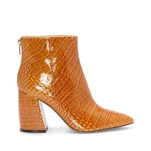 BENEDIE PATENT BOOTIE